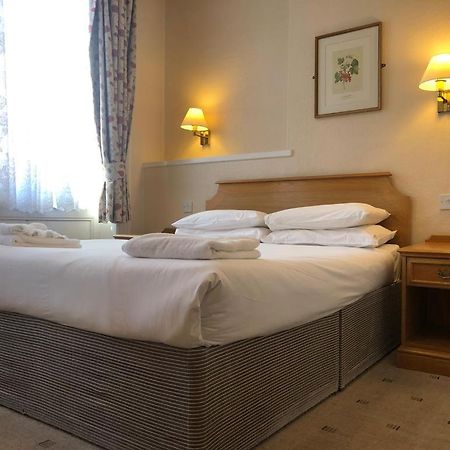 Hotel Capital Борнмът Екстериор снимка