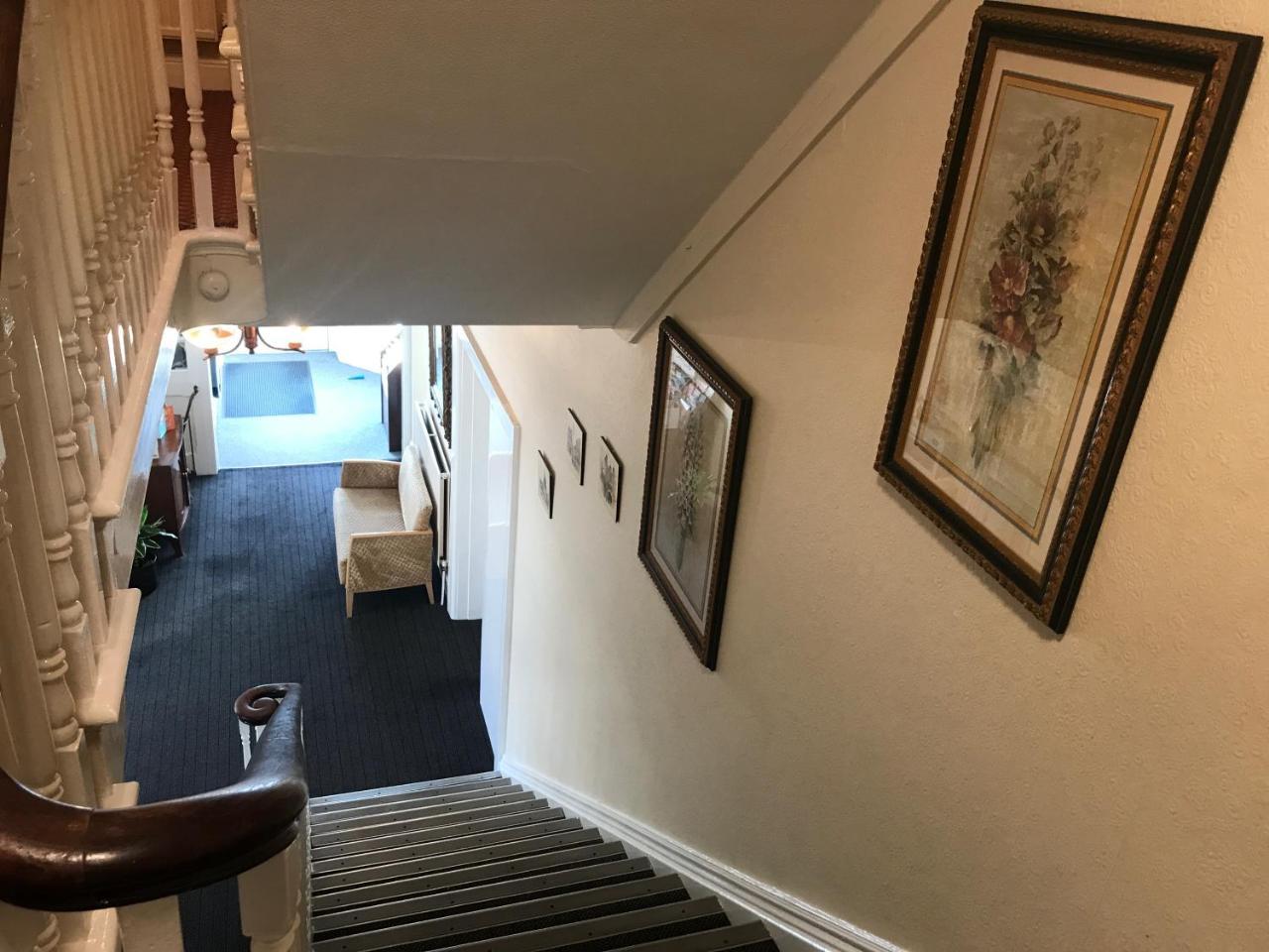 Hotel Capital Борнмът Екстериор снимка